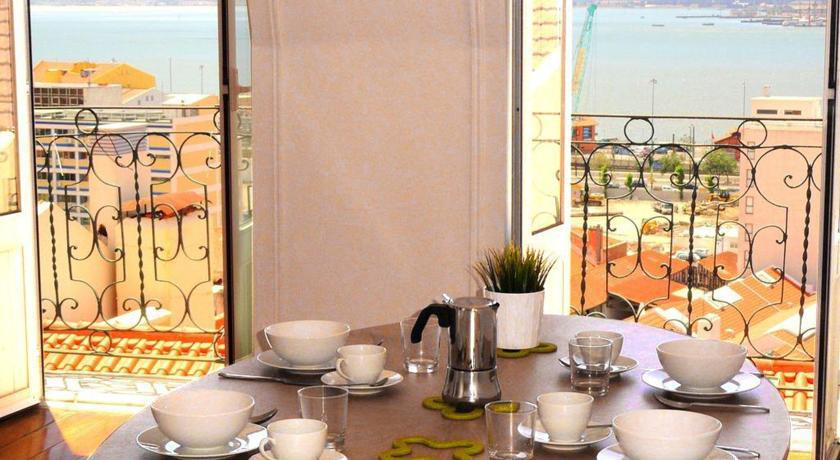 Flores Terrace Apartment 리스본 객실 사진